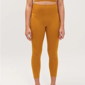Girlfriend Collective Compressive High-Rise Legging in Saddle